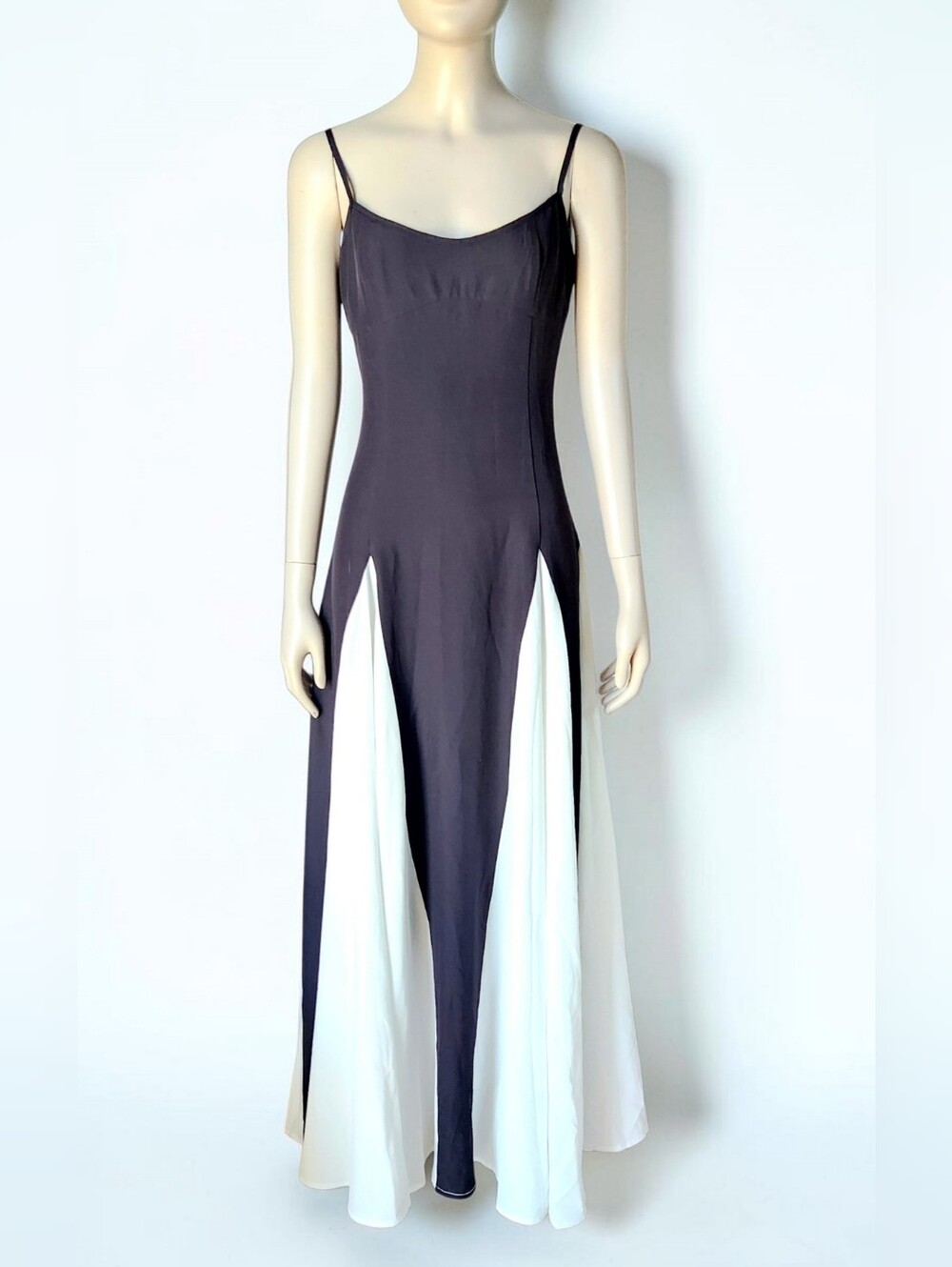 Commense Black White Colorblock Godet Maxi Formal Dress M Fit Flare Sleeveless